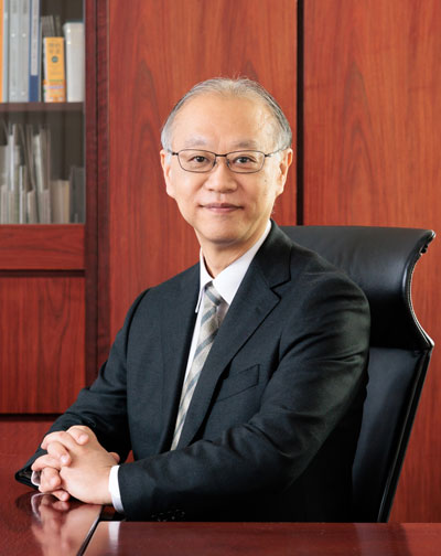 理学系研究科長・理学部長 田近 英一
